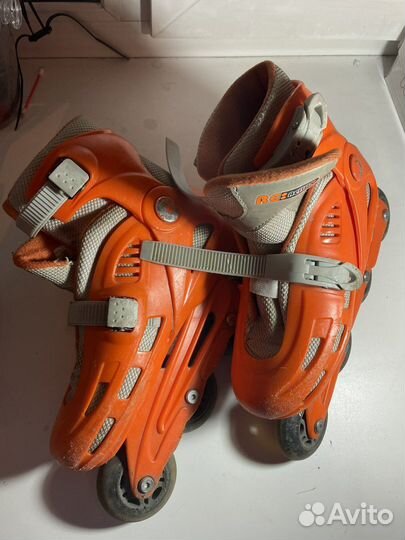 Роликовые коньки