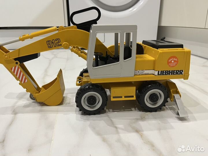 Брудер bruder экскаватор