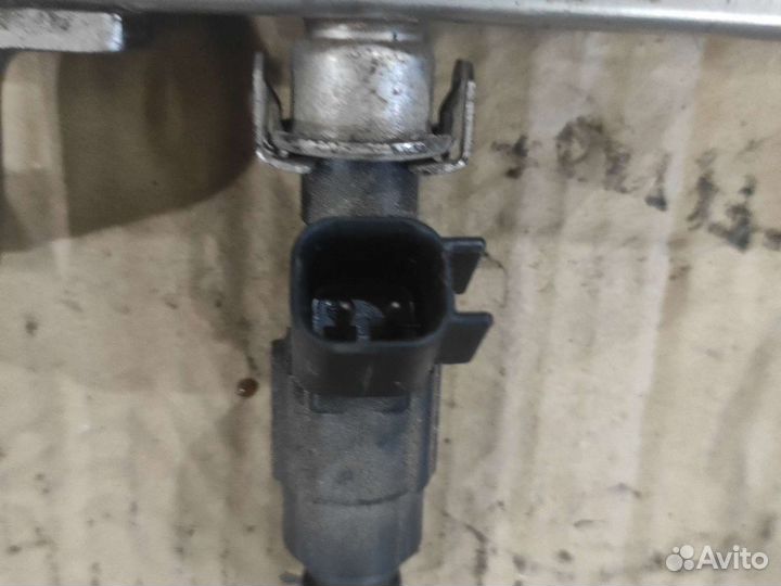 Топливная рампа Ford Focus 2 2.0