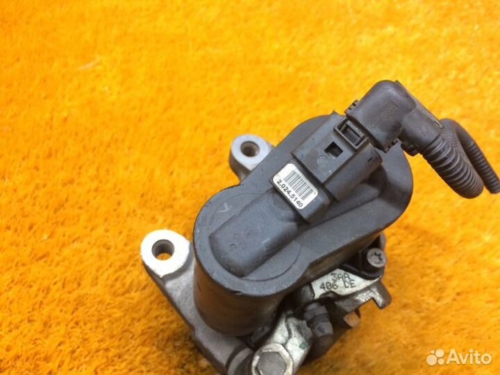 Суппорт задний правый Volkswagen Passat B7 caxa