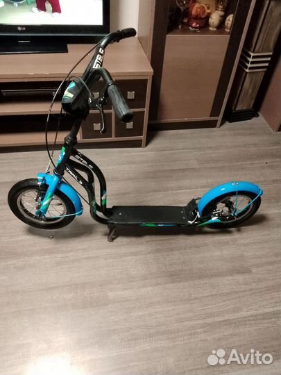 Самокат взрослый с большими колесами