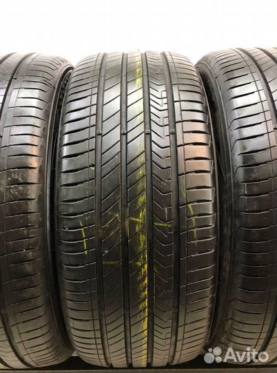 Kumho Majesty 9 Solus TA91 245/50 R18 117R