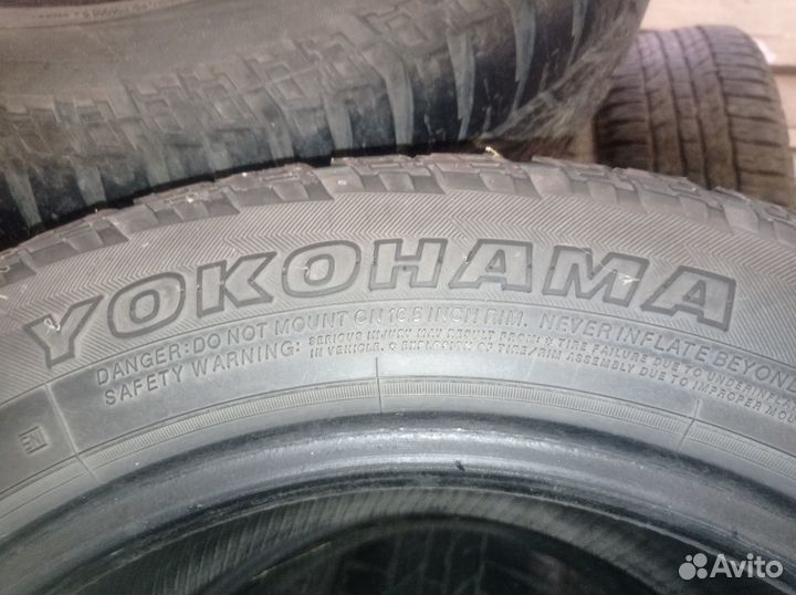 Yokohama Geolandar A/T G015 215/60 R16 60E