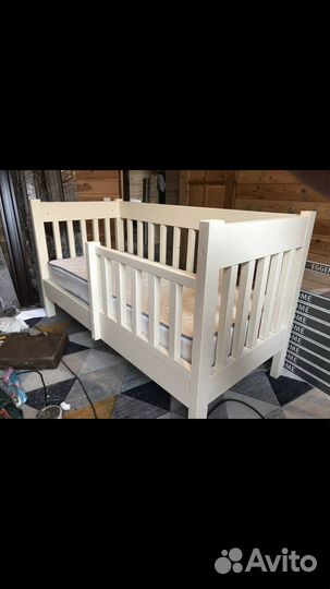 Кровать детская или подростковая