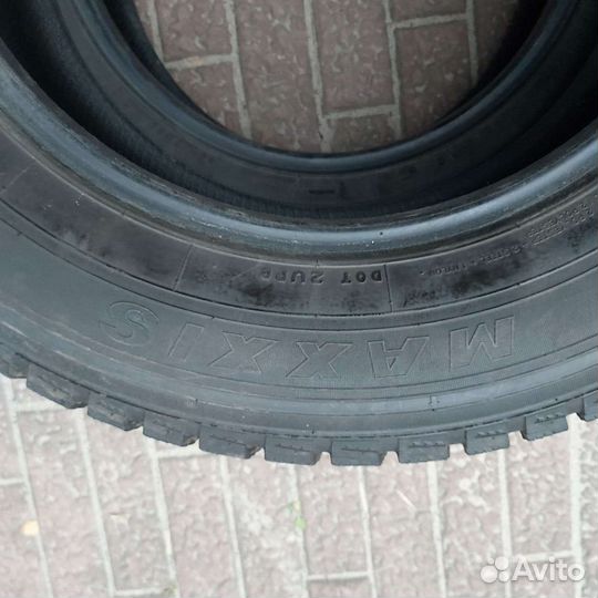 Maxxis ArcticTrekker NP3 235/65 R17 108T