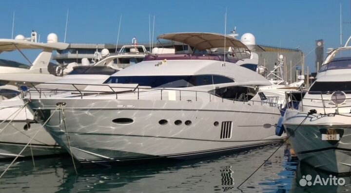 Моторная яхта Princess 78 2012 (1288 м/ч)