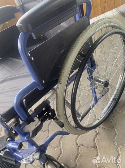 Инвалидная коляска