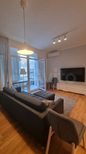 3-к. квартира, 93 м², 2/10 эт.