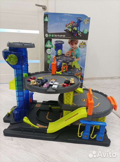 Парковка детская elc big garage