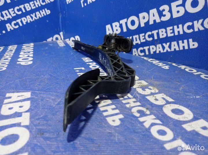 Педаль газа Hyundai Sonata 4 седан G4GC 2005