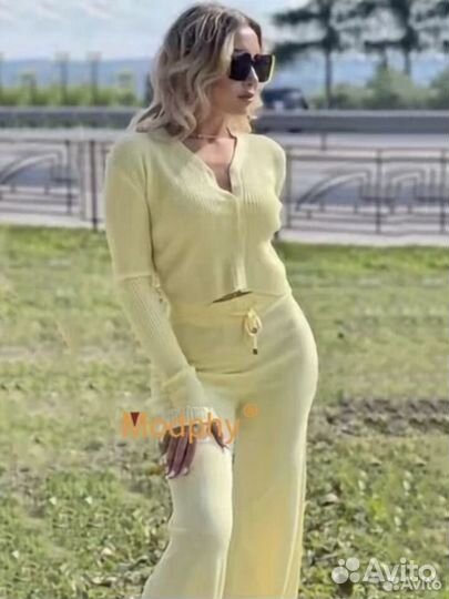 Костюм женский
