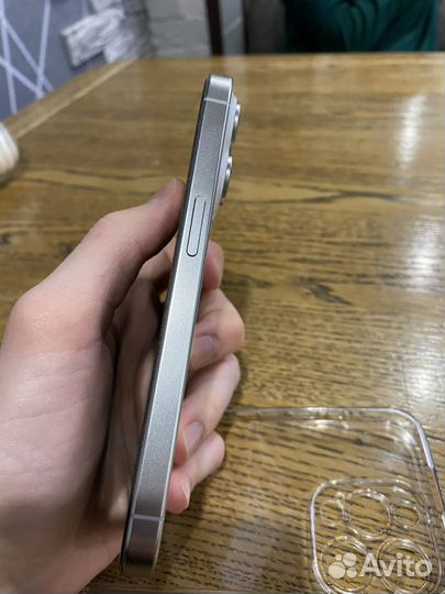 iPhone 15 Pro, 256 ГБ