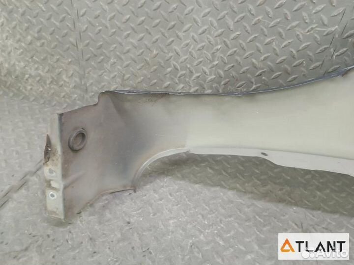Крыло переднее правое mazda axela