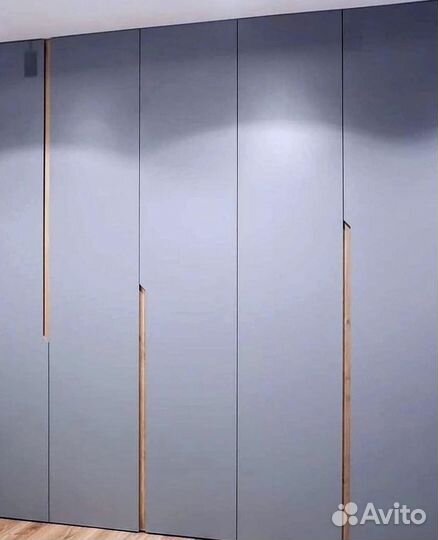 Шкафы распашные на заказ от производителя