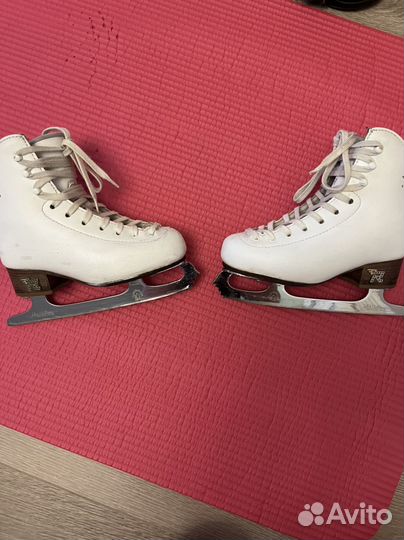Фигурные коньки risport 205