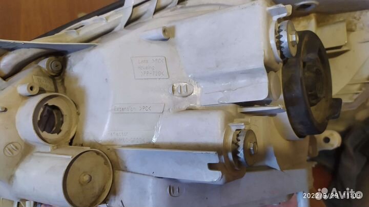 Фара Toyota allion