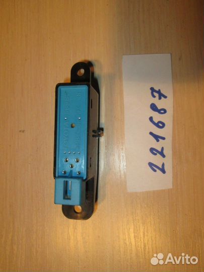 Кнопка многофункциональная памяти сиденья