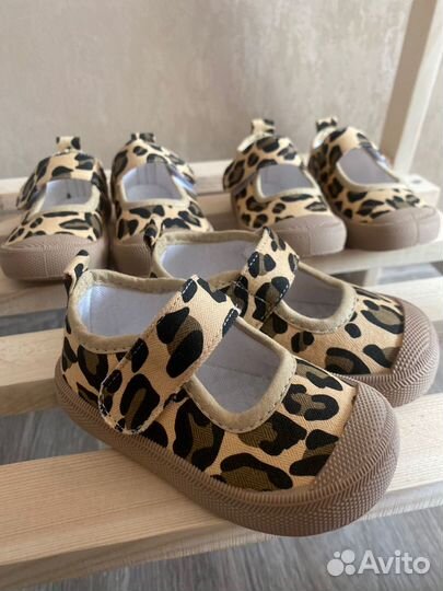 Сандали детские