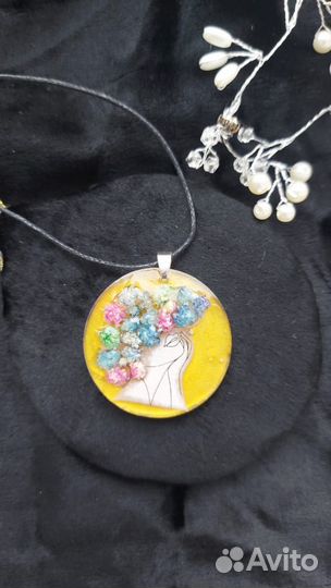 Кулон, сухоцвет в эпоксидке