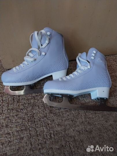 Продам коньки фигурные Nordway Emil 36р