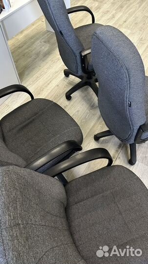 Компьютерное офисное кресло