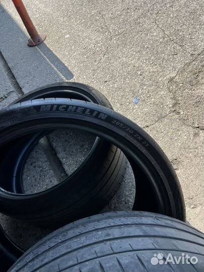 Michelin Pilot Sport 4 S 295/30 R21 102Y