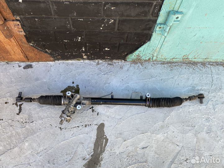 Рулевая рейка Skoda Superb 1