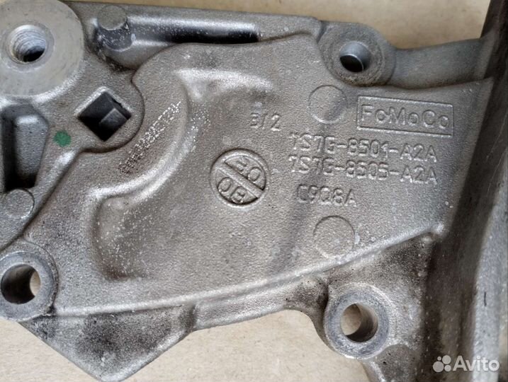 Водяной насос форд 1778516