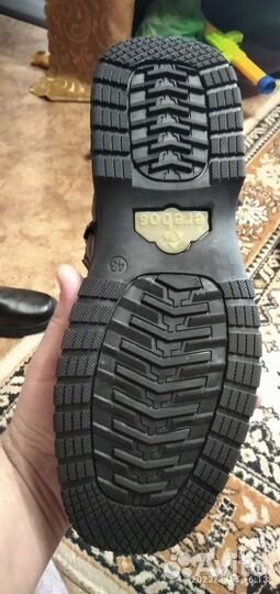 Ботинки зимние мужские 43 размер новые