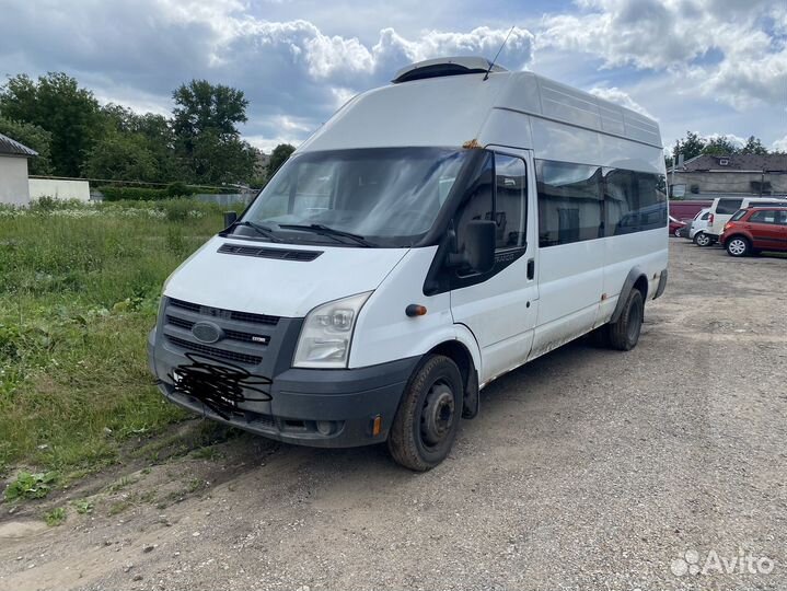 В разборе Ford Transit 2.4 TDCi 115 л.с