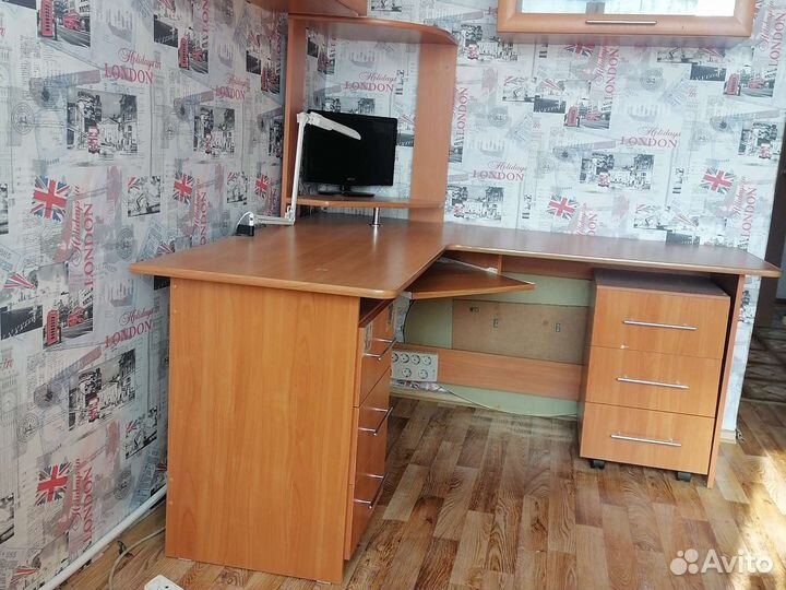 Компьютерный столик бу