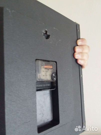 Часы настенные и картина