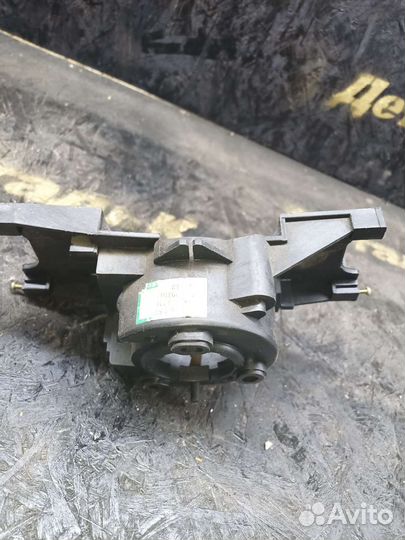 Кронштейн подрулевых переключателей Lifan Breez