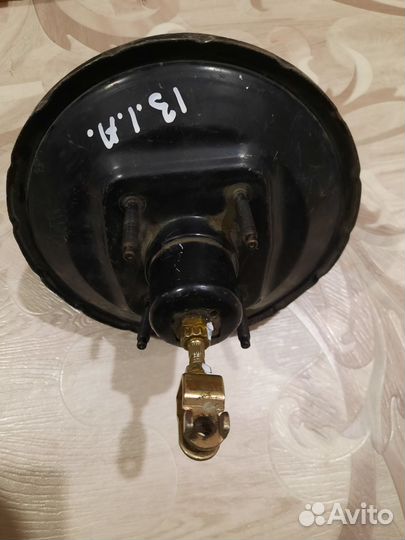 Цилиндр главный тормозной с вакуумом RN1