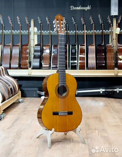 Гитара Yamaha C-40