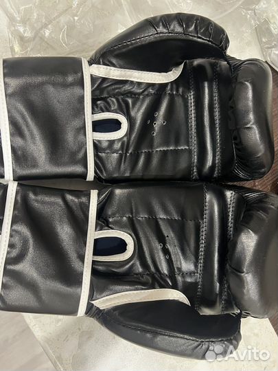 Боксерские перчатки 12 oz