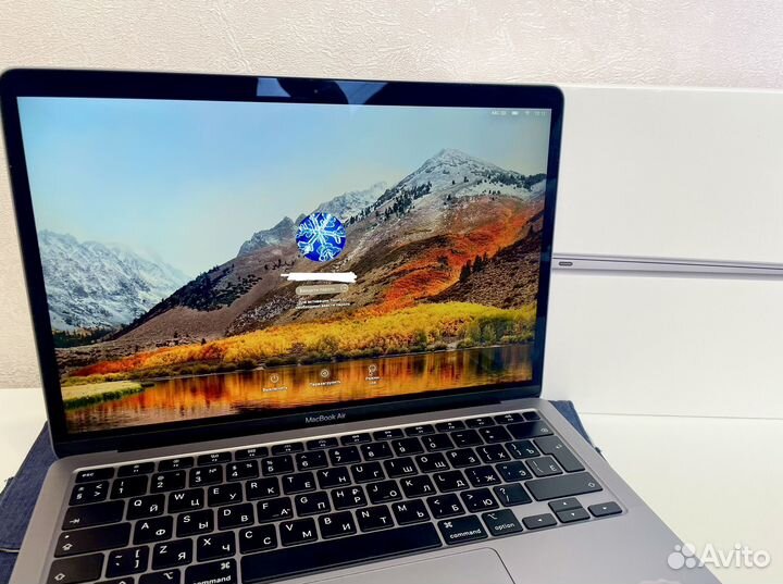 Apple MacBook air 13 2020 i3 256гб
