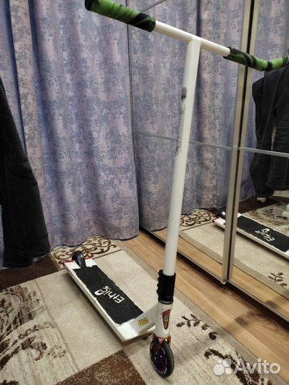 Самокат трюковой