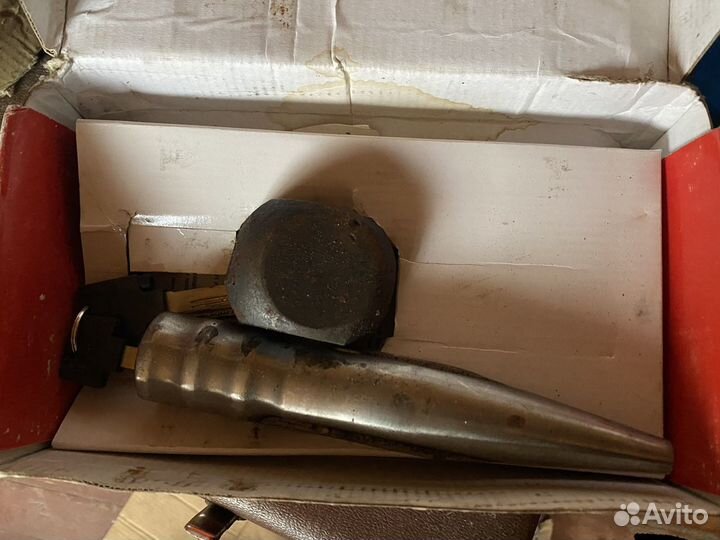 Противоугонный блокиратор рулевого вала Sentry