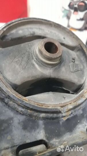 Подушка раздатки nissan r nessa