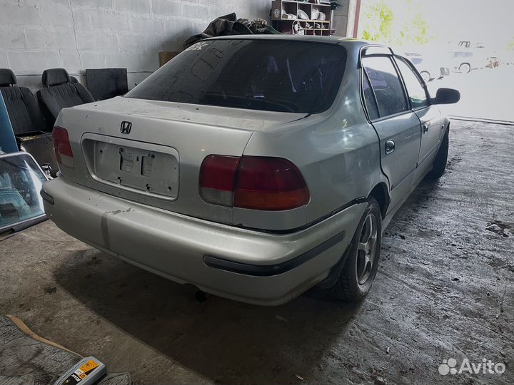 В разборе honda civic ek3