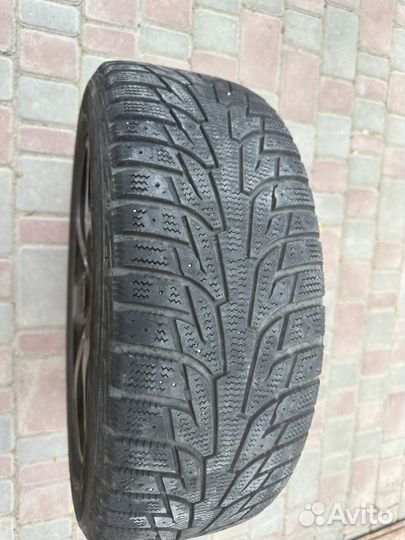 Hankook Winter I'Pike 205/55 R16