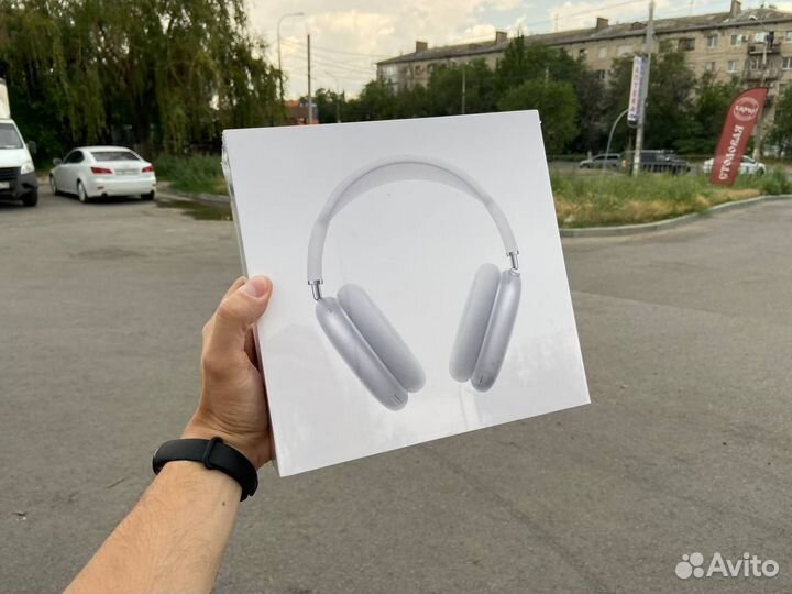 AirPods Max Silver