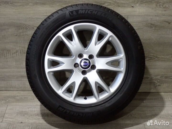 Комплект оригинальных колес Volvo XC90 R18 лето