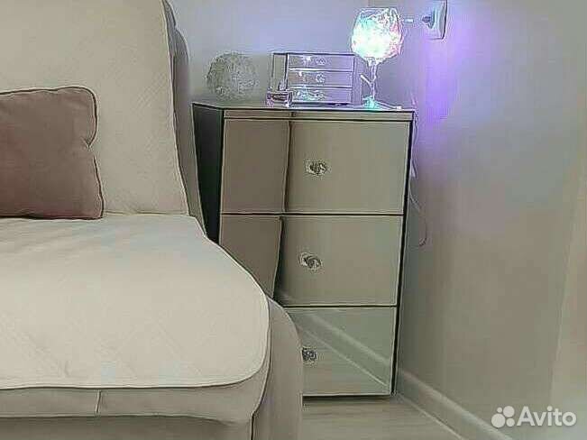 Зеркальные тумбы. Прикроватные. Новые