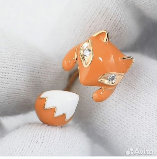 Серебряное кольцо Лисичка с эмалью и фианитами