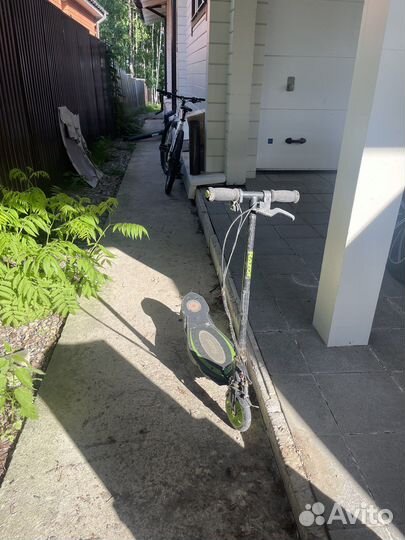 Самокат детский электрический