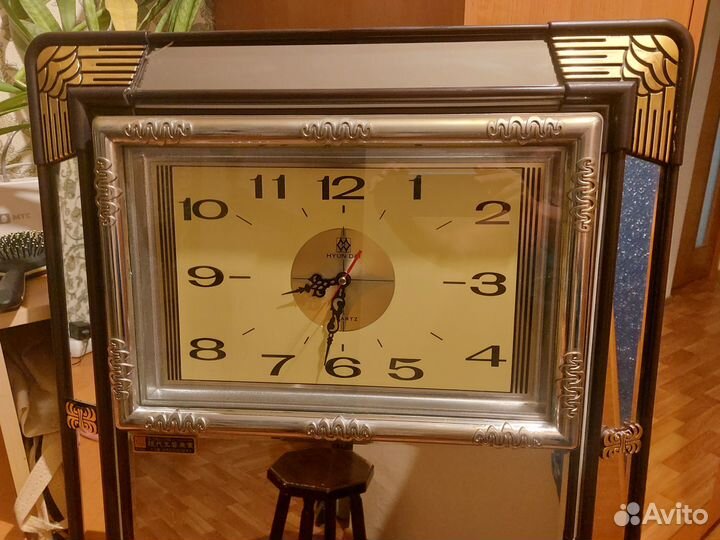 Зеркало с часами, интерьерное. Энка