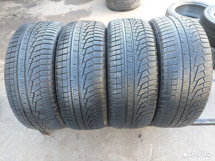 Hankook Winter I'Cept Evo2 W320 215/55 R17 98V