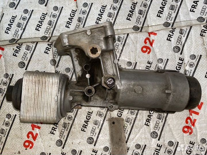 Корпус масляного фильтра Volkswagen Passat B5+ 1.9